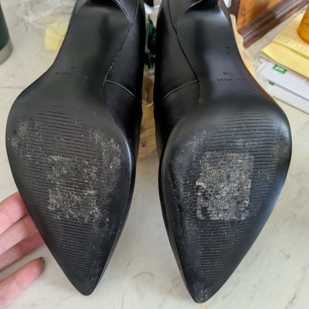 Elegant Black Women's Heels - Picture 12 of 12